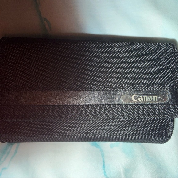 Hot Pink Canon PowerShot A2300 - Picture 3 of 3